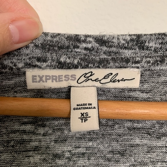 Express Top - Picture 3 of 3
